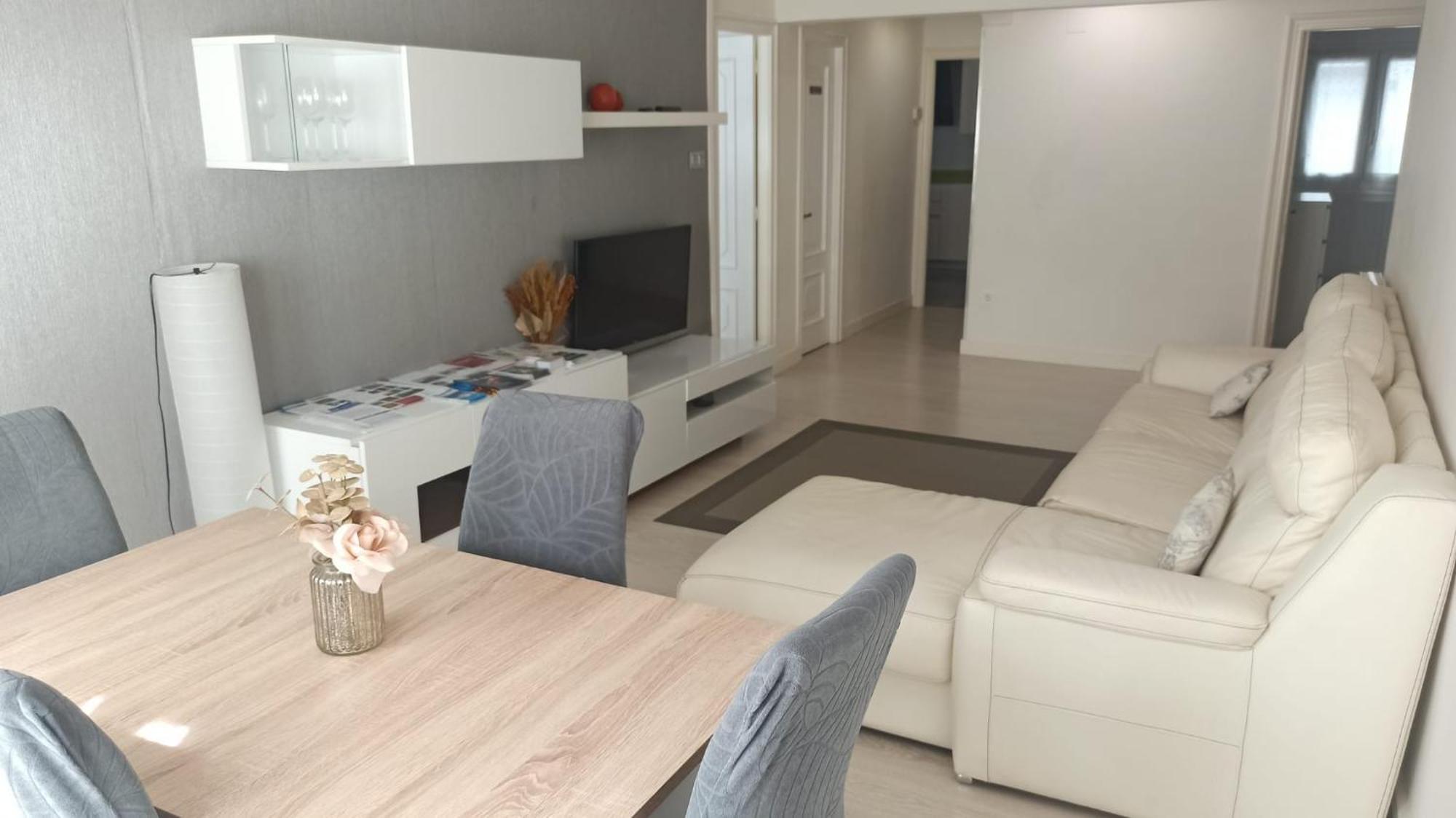 Ohana, Apartamento-Parking Privado Gratis-Centrico-Wifi-Ascensor-Sin Cuestas-82M2 Bermeo Buitenkant foto