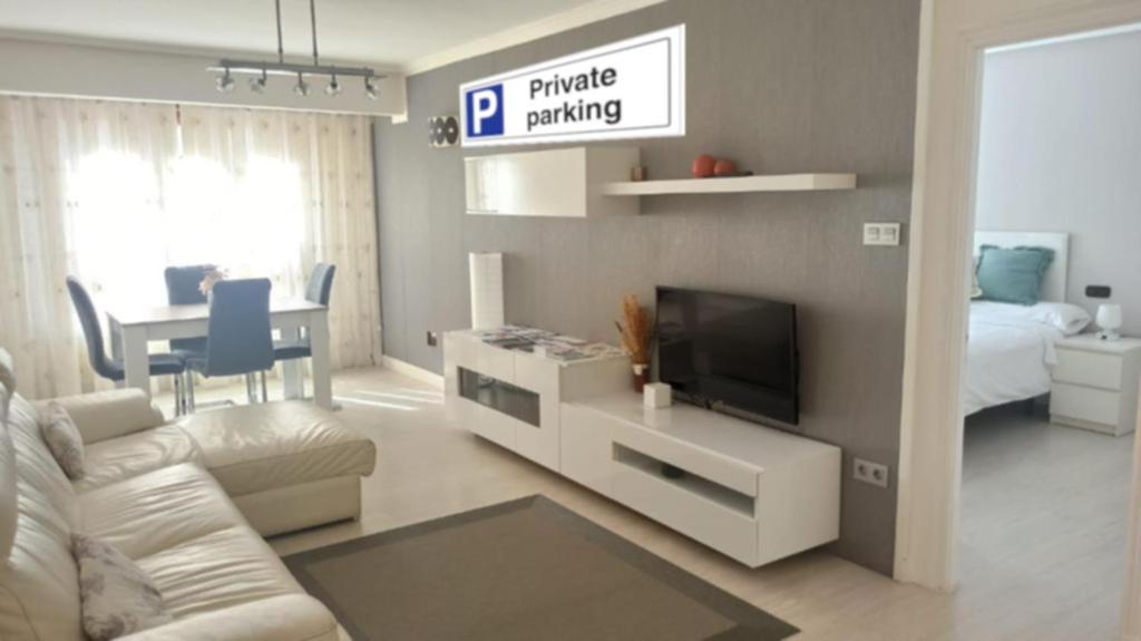 Ohana, Apartamento-Parking Privado Gratis-Centrico-Wifi-Ascensor-Sin Cuestas-82M2 Bermeo Buitenkant foto